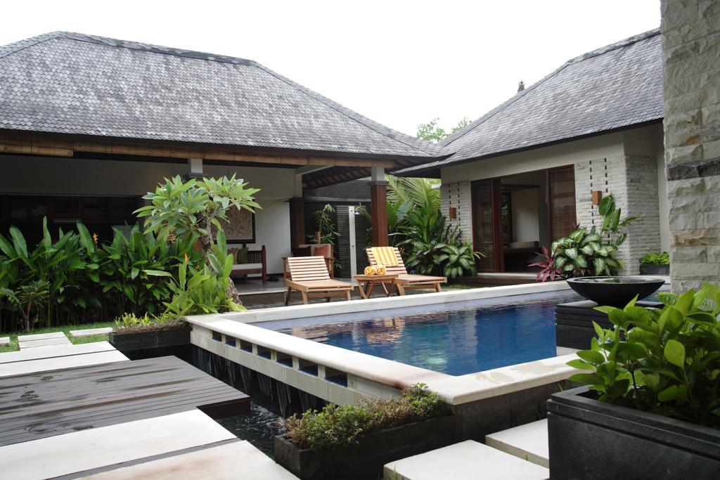 Villa Alex Seminyak  Luaran gambar