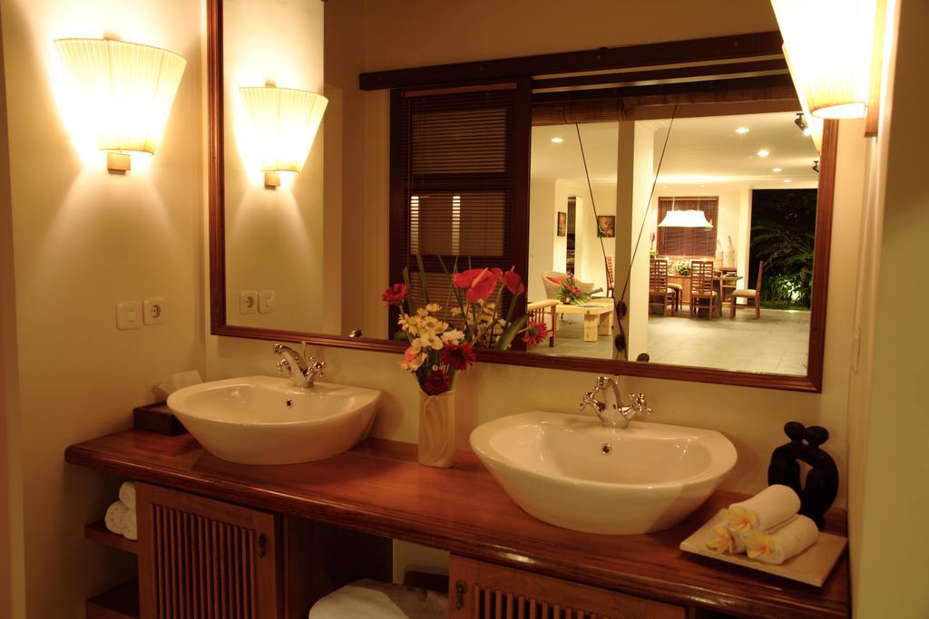 Villa Alex Seminyak  Luaran gambar